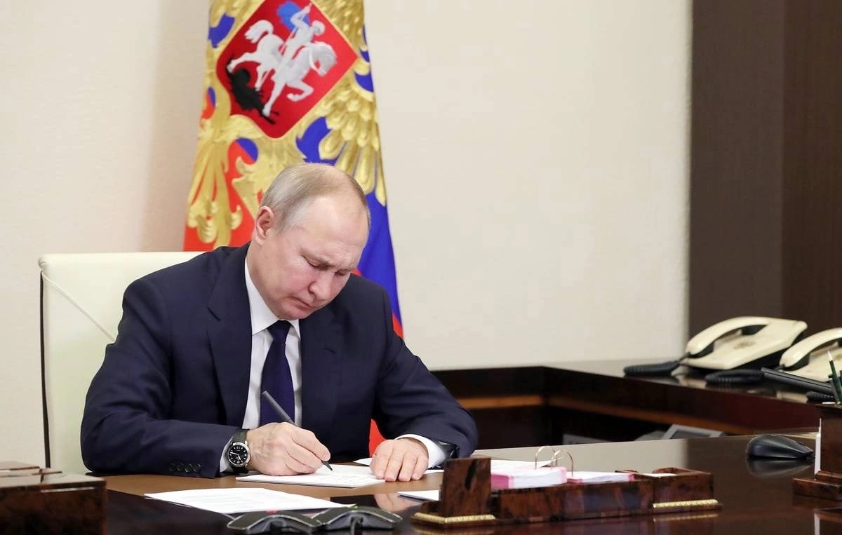 Путин подписал закон о госрегулировании табачного рынка