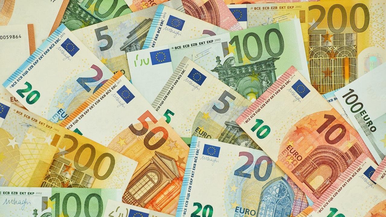 Деньги евро